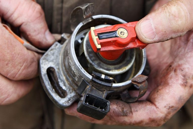 How to Clean Distributor Cap The Easiest DIY Method!