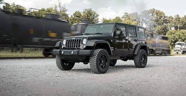 Best Jeep Lift Kit for Highway Driving