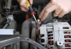 How to Test an Alternator by Disconnecting the Battery