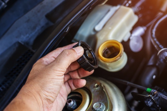How to Check the Brake Fluid Level